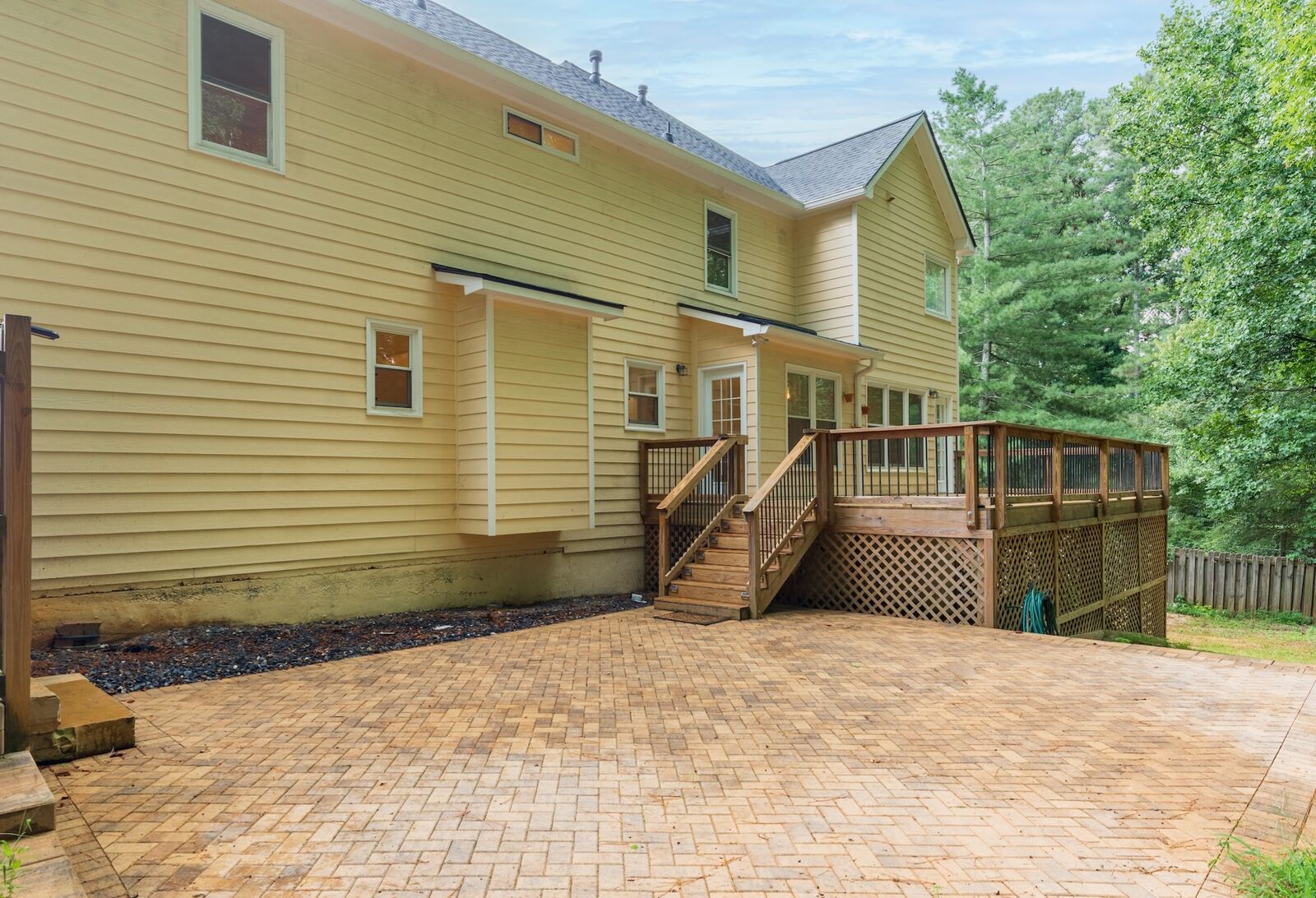 Paver patio and entertainer's deck
